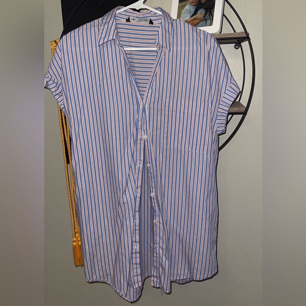 Zara women’s button down short sleeve size M
